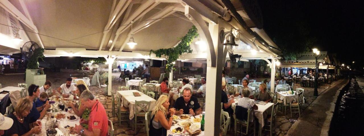 Steinturm Mit Dach-Terrasse Zwischen Fluss, Meer Und Gebirge- Spiti Pirgos Paralia Sergoulas Exterior photo